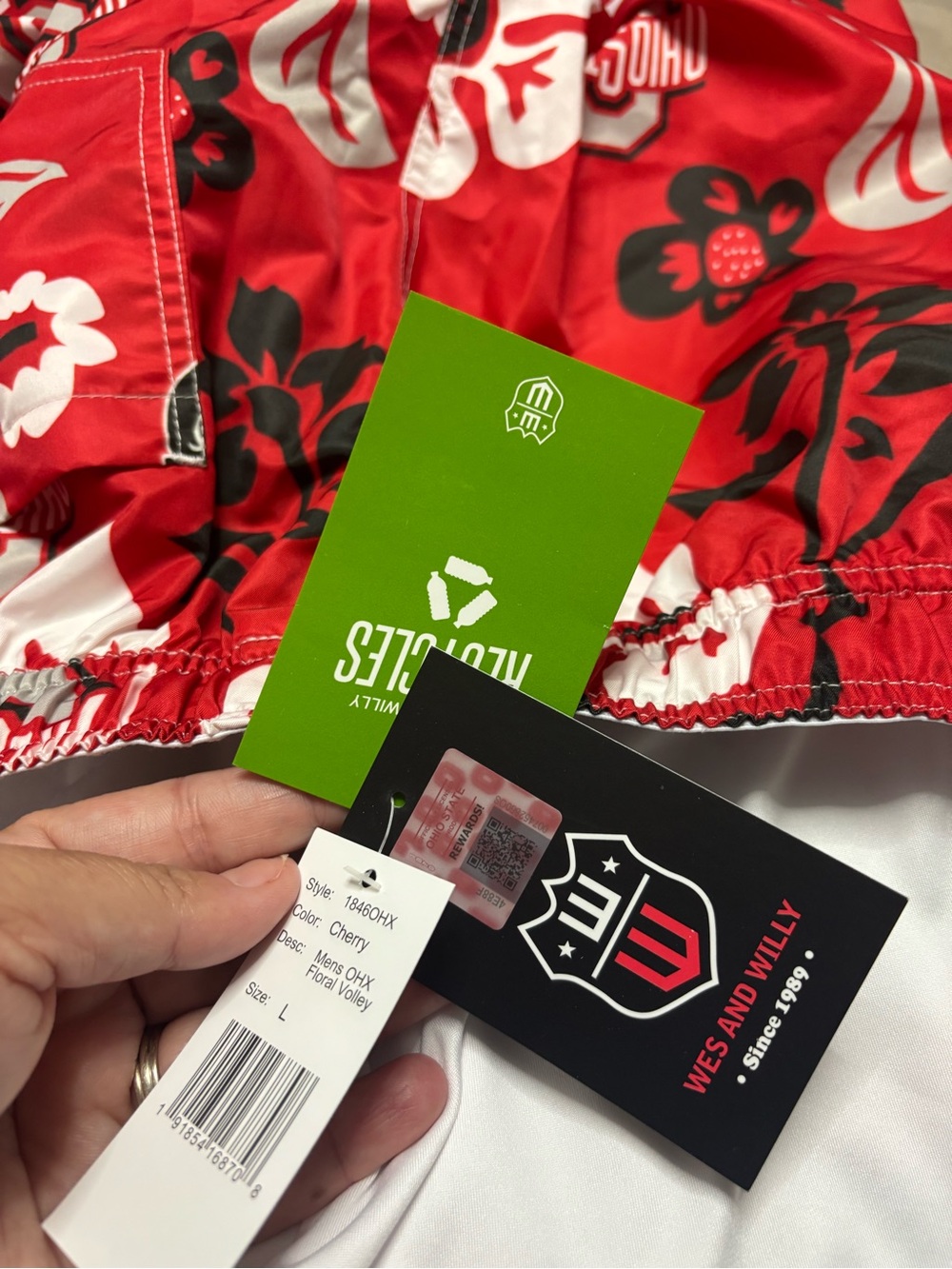 Wes and Willy Men's OSU Buckeyes Brutus Floral Swim Trunks Shorts - Picture 10 of 12